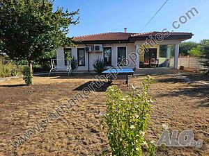 Страхотна едноетажна къща в много хубаво крайбрежно село 1 - storey 140 sq. m. built-up area 1073 sq. m. courtyard | Houses / Villas | Sokolovo