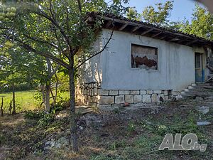Продавам парцел в с. Тетово Sale 1300 sq. m. Regulated (RLE) With electricity Water pipe | Land for development, Investment projects | Tetovo