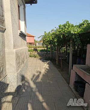 Двуетажна къща, с. Голям чардак 2 - storey 74 sq. m. built-up area 961 sq. m. courtyard | Houses / Villas | Golyam chardak