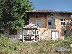 Къща в с. Мусина 1 - storey 70 sq. m. built-up area 1000 sq. m. courtyard | Houses / Villas | Musina