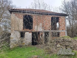 Двуетажна къща с огромен парцел от 1956 кв.м за продажба в село Ружица 2 - storey 52 sq. m. built-up area 1956 sq. m. courtyard | Houses / Villas | Ruzhitsa