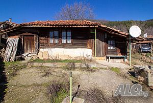 Продава се къща с двор в село Жеравна 2 - storey 45 sq. m. built-up area 700 sq. m. courtyard | Houses / Villas | Zheravna