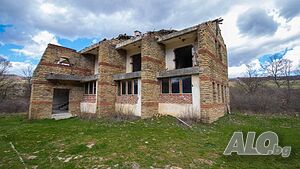 Битова къща с 13 декара дворно място в Котелския балкан 2 - storey 1000 sq. m. built-up area 13537 sq. m. courtyard | Houses / Villas | Neykovo