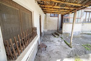 Продава се двуетажна къща с двор в с. Каменово 2 - storey 64 sq. m. built-up area 1000 sq. m. courtyard | Houses / Villas | Kamenovo