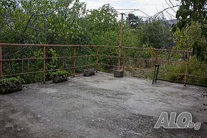 Вила в м. Градището 1 - storey 30 sq. m. built-up area 700 sq. m. courtyard | Houses / Villas | Villa zone Sliven