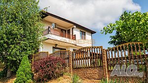 Продава къща 2 - storey 228 sq. m. built-up area 540 sq. m. courtyard | Houses / Villas | Stoilovo