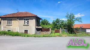 Къща с. иваново Шумен 1 - storey 750 sq. m. built-up area 500 sq. m. courtyard | Houses / Villas | Ivanovo